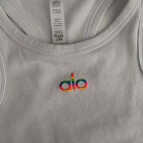 Alo Yoga Aspire Rainbow Tank - Picture 2 of 2